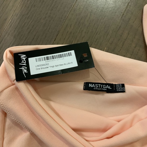 Nasty Gal Blush one shoulder tight maxi with slit - Picture 11 of 11
